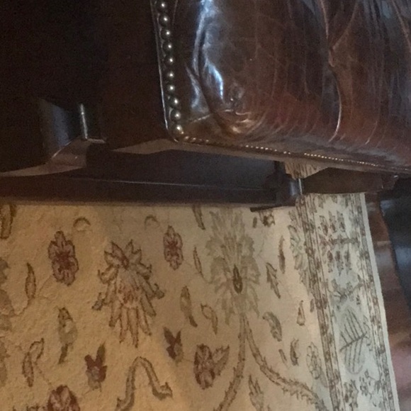 Meet your Posher, Tonia - Picture 1 of 1